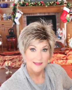 Sparkle Wig By Raquel Welch -Wig Specialty Shop Facetune 14 12 2019 16 39 11