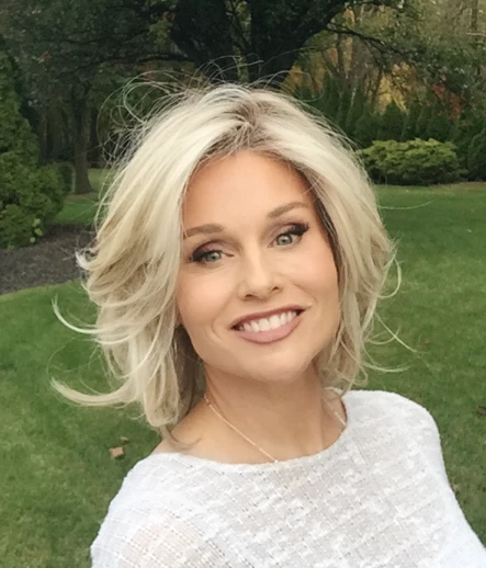 Upstage Wig By Raquel Welch | Large Cap 12 Upstage Wig By Raquel Welch | Large Cap - Image 12