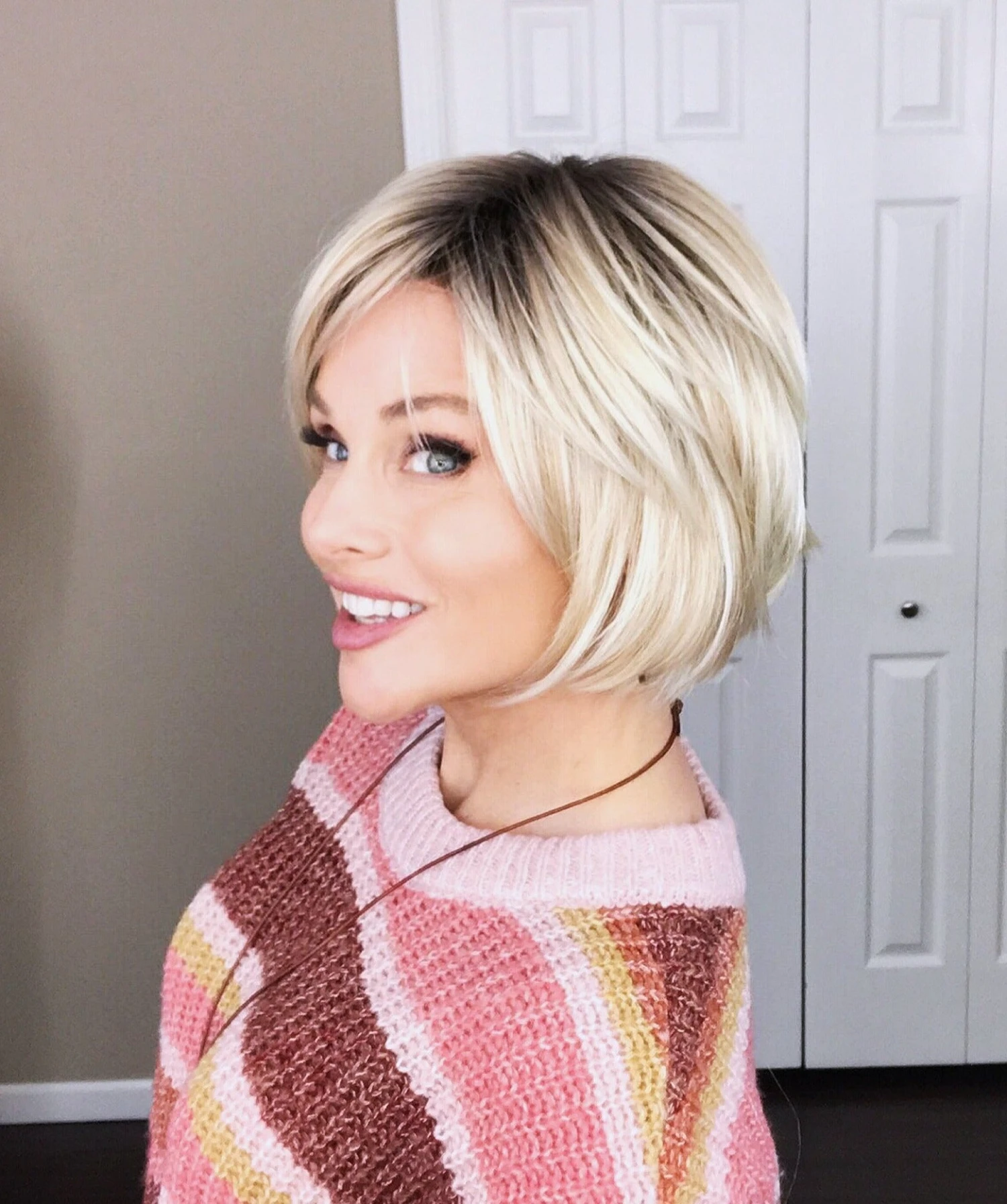 Alexis Wig By WigPro | Synthetic Wig 3 Alexis Wig By WigPro | Synthetic Wig - Image 3