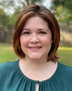 Play It Straight By Raquel Welch | Mono Part -Wig Specialty Shop PlayitstraightSS30 28