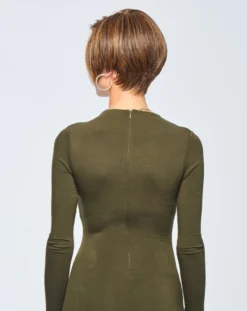 Heard It All Wig By Raquel Welch 24 Heard It All Wig By Raquel Welch -Wig Specialty Shop RW HeardItAll Model Side3