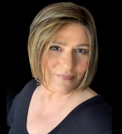 Let's Rendezvous Wig By Raquel Welch -Wig Specialty Shop WS1 Let sRendezvous RW SSHazelnut1