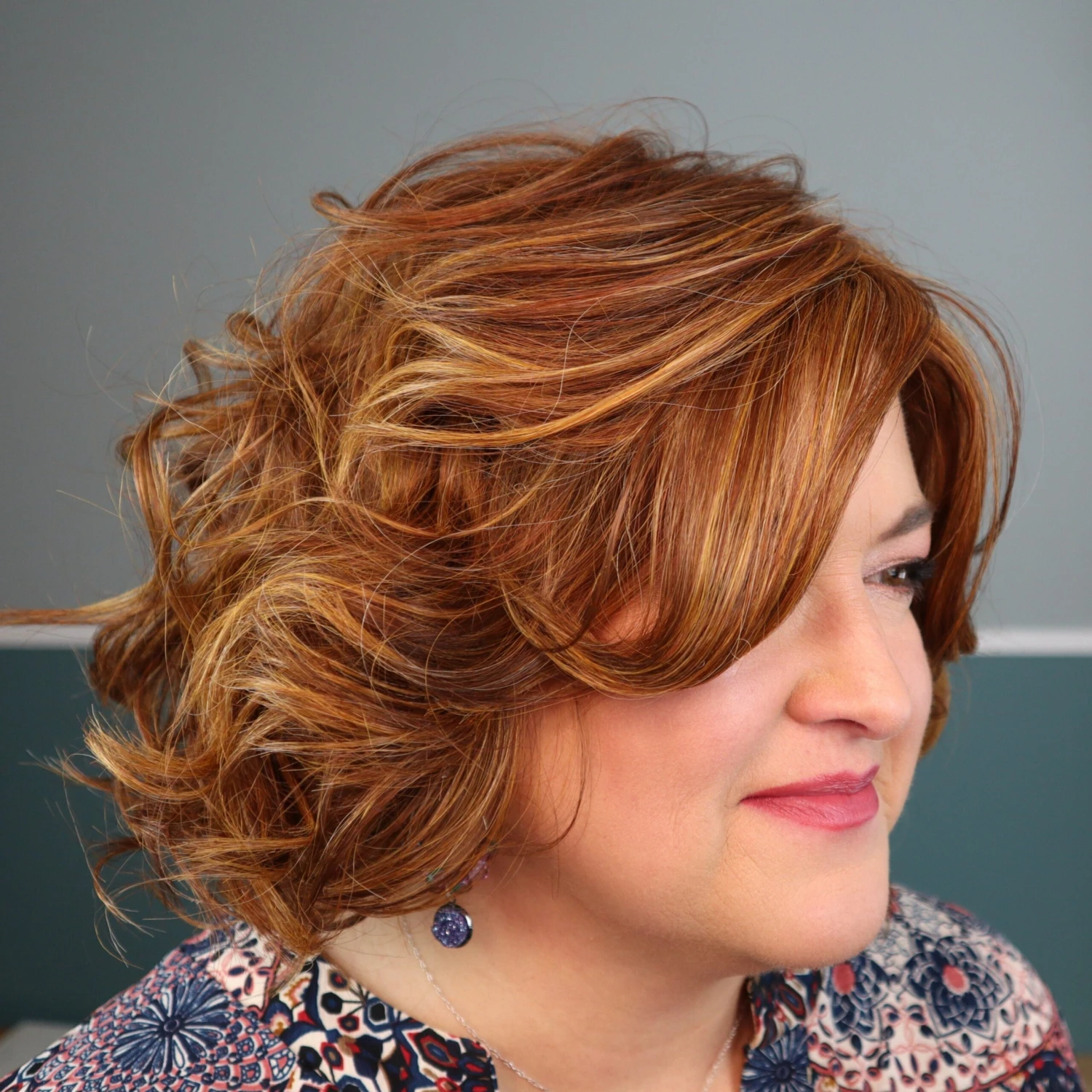 Bombshell Bob Wig By Hairdo 7 Bombshell Bob Wig By Hairdo - Image 7